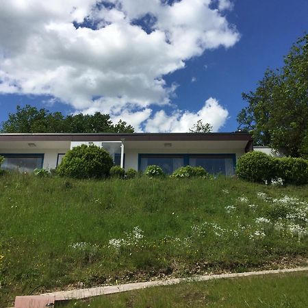 Idyllisch Wohnen Im Weserbergland - Bungalow Mit Phantastischer Aussicht Fuer 4 Personen Polle ภายนอก รูปภาพ