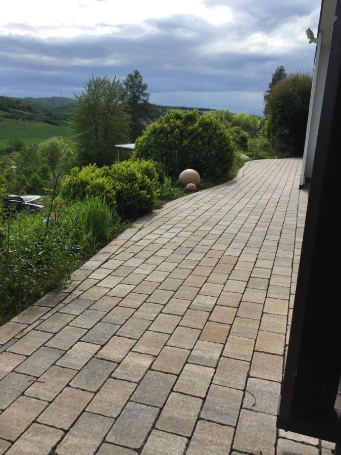 Idyllisch Wohnen Im Weserbergland - Bungalow Mit Phantastischer Aussicht Fuer 4 Personen Polle ภายนอก รูปภาพ